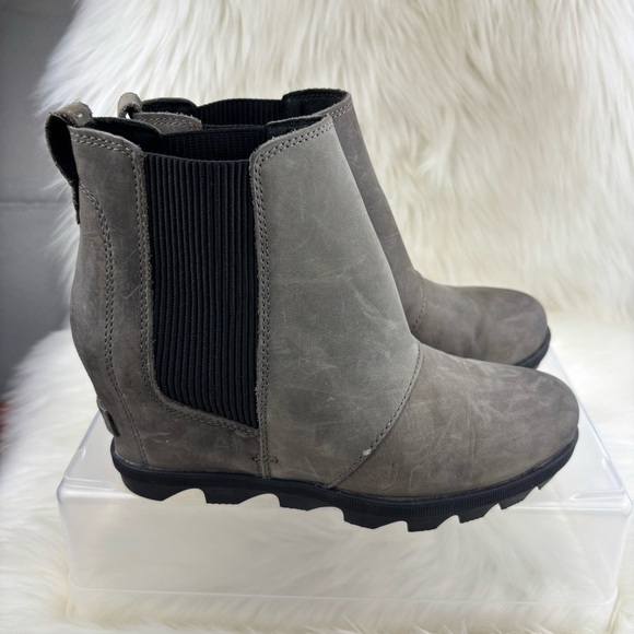 Sorel Gray Ankle Wedges Booties with Suede Texture - Picture 2 of 9